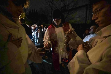 22.03.2024 - Droga Krzyżowa ulicami Sławinka